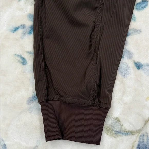 Lululemon athletica Brown Jogger Track Pants 6 - Picture 7 of 10